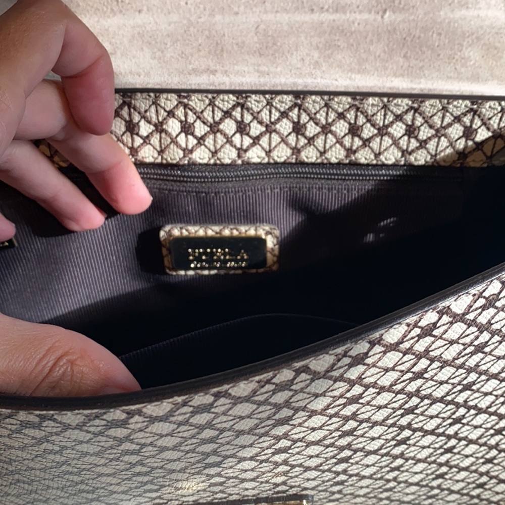 Furla Lace Metropolis - Picture 6 of 9